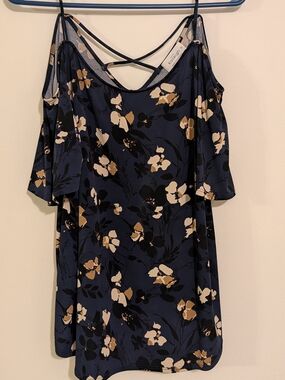 Kensie Navy Floral Cold-Shoulder Blouse